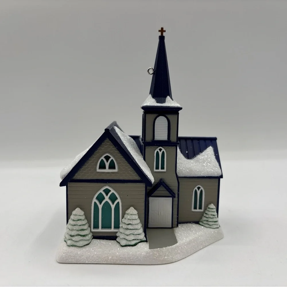 Hallmark‎ Keepsake 2019 All Are Welcome Christmas Tree Ornament Artist Crafted